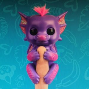 Fingerlings Kaylin Glitter Dragon Purple with Pink